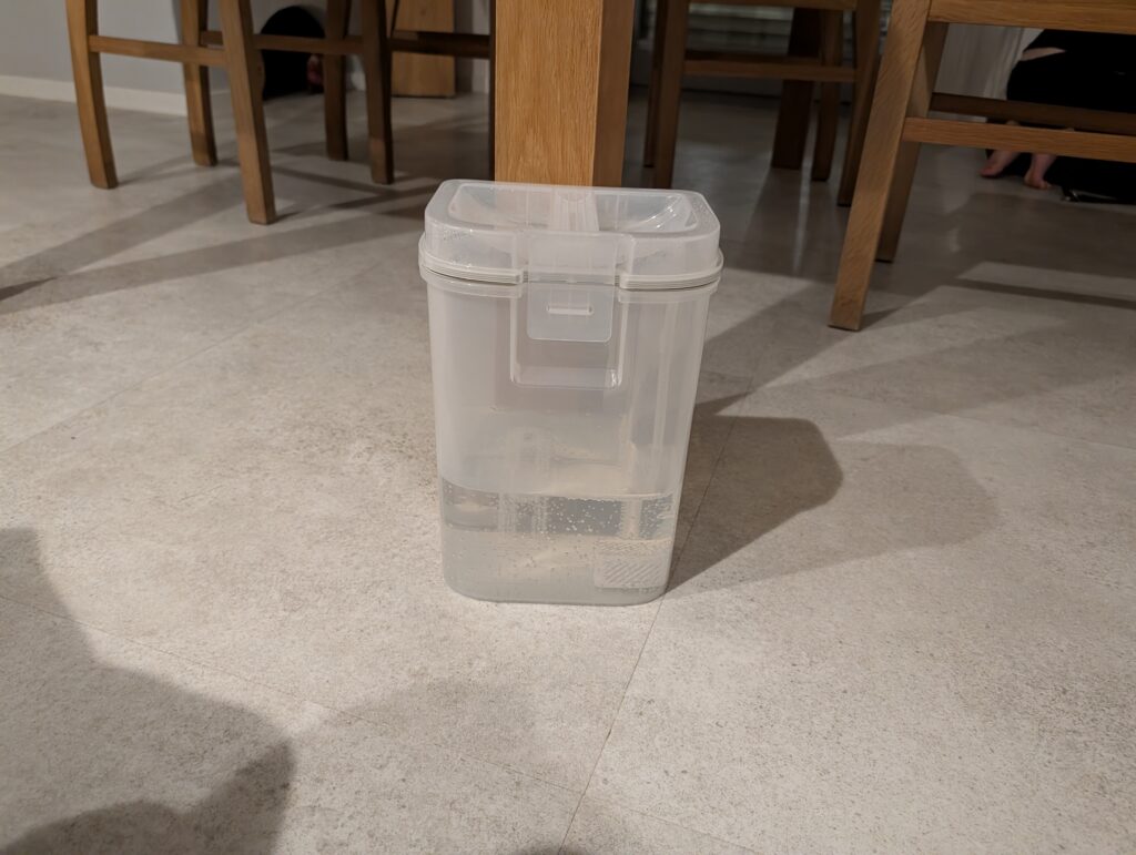 Dreame x50, Größe identisch Dreame d10 - soviel bleibt nach knapp 100 qm übrig - Aqua 10 ist raus!